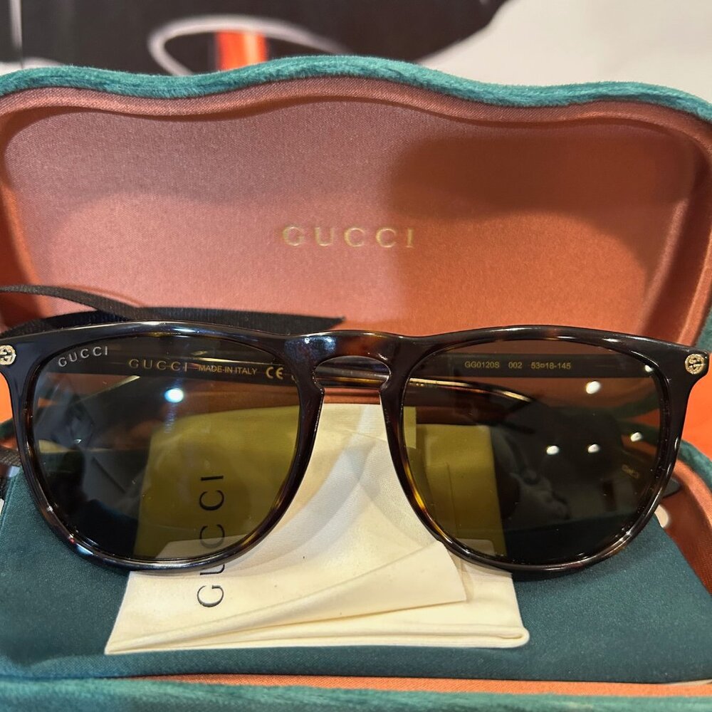 Gucci Black Sunglasses